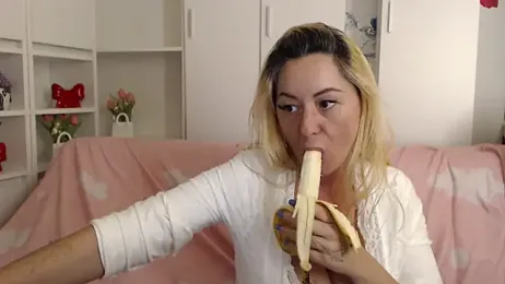 _karolynesyera_ stripchat stream image, 07.02.2026 19:30