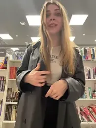 Sunny___Bunny stripchat stream image