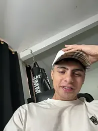 Stiven_CL stripchat stream image, 11.02.2026 10:50