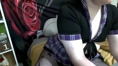 AverageRose stripchat stream image