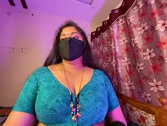 LouleyRanii stripchat stream image