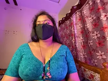 LouleyRanii stripchat stream image