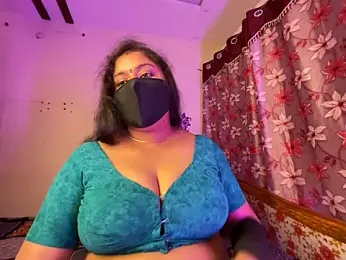 LouleyRanii stripchat stream image