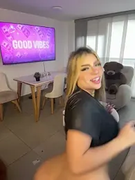 MiaWhitePink_ stripchat stream image, 14.02.2026 05:50
