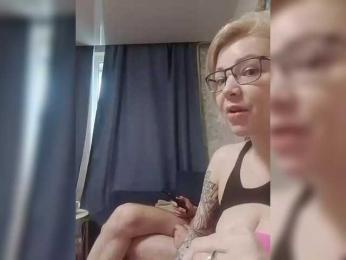 TilyTily bongacams stream image