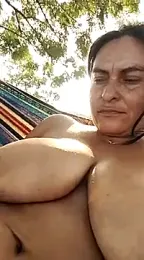 Horny-Mommy-Dirty stripchat stream image