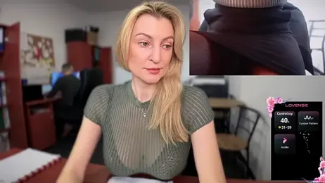 legsLONG stripchat stream image