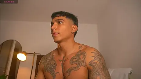 muscle_boyhorny stripchat stream image