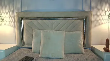 Sofia_Collins- stripchat stream image