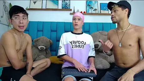 Hot_Boys_Latinos_X stripchat stream image, 19.02.2026 23:20