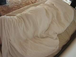 voyeurcam-julmodels-whitebed-4 camsoda stream image, 22.02.2026 00:00