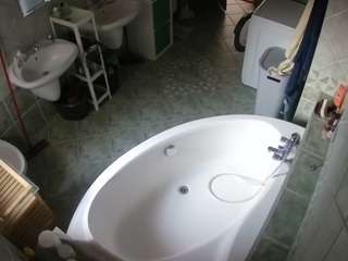 voyeurcam-julmodels-bath-1st-1 camsoda stream image