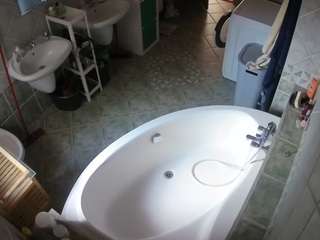 voyeurcam-julmodels-bath-1st-1 camsoda stream image