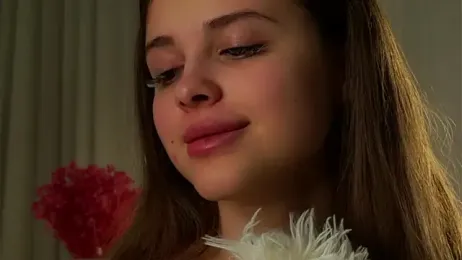 KarinBates stripchat stream image