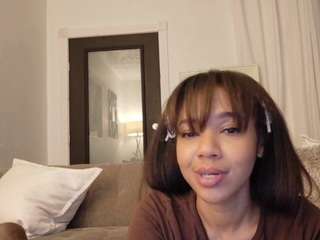 prettyjess camsoda stream image