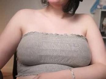 krystalsyxx chaturbate stream image, 02.03.2026 00:50