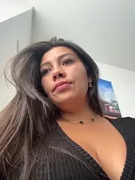 LIZ-06_ stripchat stream image