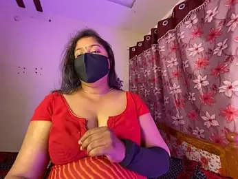 LouleyRanii stripchat stream image