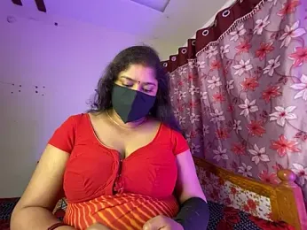 LouleyRanii stripchat stream image