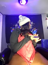 AmazonianMistress stripchat stream image