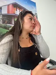 LIZ-06_ stripchat stream image