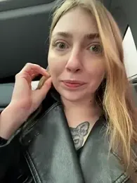 Sunny___Bunny stripchat stream image