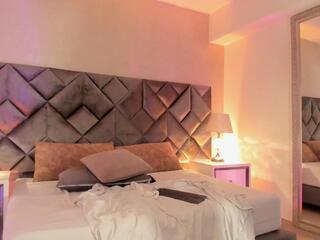 Leiza Thompson flirt4free stream image