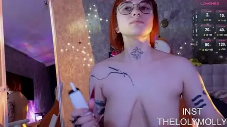 LolyMolli stripchat stream image