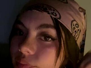 Leiza Thompson flirt4free stream image