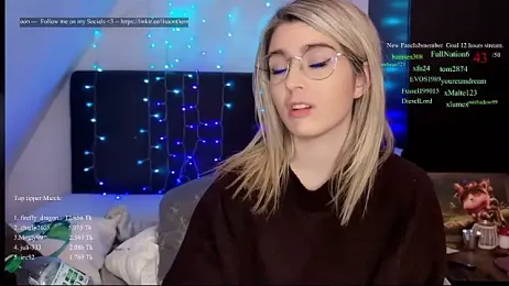 Lisaonthemoon stripchat stream image, 17.03.2026 20:40