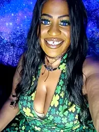 AmazonianMistress stripchat stream image