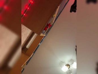 LittleDelora bongacams stream image