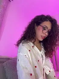 Samantha_Bernardo stripchat stream image, 19.03.2026 04:00