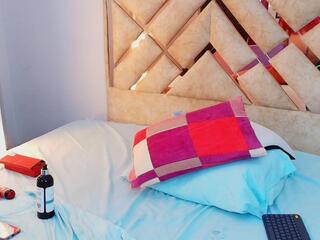 Scarlet Dash flirt4free stream image