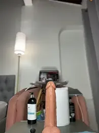 emiss_ stripchat stream image