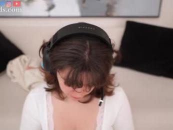 serareads chaturbate stream image