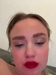 CherryEmmy stripchat stream image