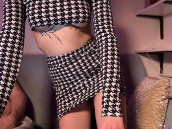 MyshkaNiks bongacams stream image