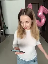 Nura_n_Sarah stripchat stream image