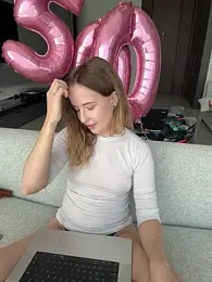 Nura_n_Sarah stripchat stream image