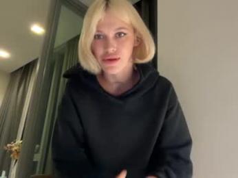 golden_alinee chaturbate stream image