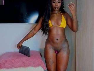 xyomarabrown camsoda stream image, 09.04.2026 04:00