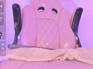 mia-royal camsoda stream image, 12.04.2026 11:40