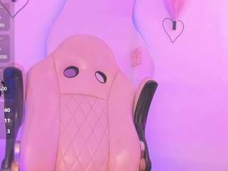 mia-royal camsoda stream image, 12.04.2026 11:40