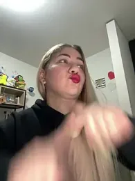 Celestedubois stripchat stream image, 13.04.2026 00:00