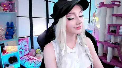 MilkyCute stripchat stream image, 17.04.2026 19:10