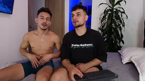Two_sinzXX stripchat stream image, 18.04.2026 03:10
