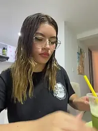 Your_Honeey stripchat stream image, 19.04.2026 23:30