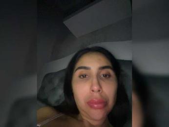 SallyeLeins bongacams stream image, 20.04.2026 03:20