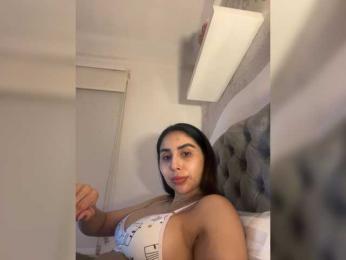 SallyeLeins bongacams stream image, 20.04.2026 03:20